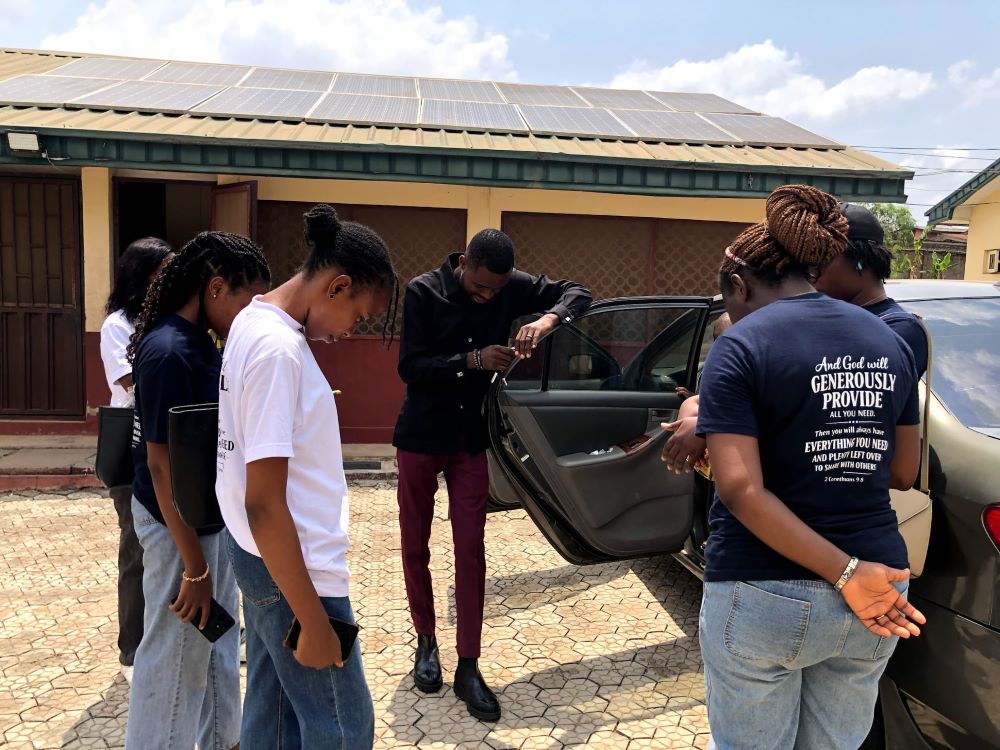 Visit to Orphanage Home 10